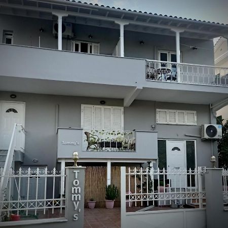Tommy"S Rooms Lefkada Island Bagian luar foto
